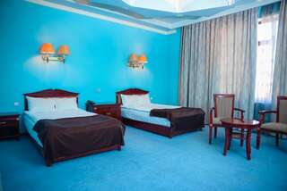 Отель Sultan Jalal-Abad Джалал-Абад Двухместный номер Делюкс с 2 отдельными кроватями-4
